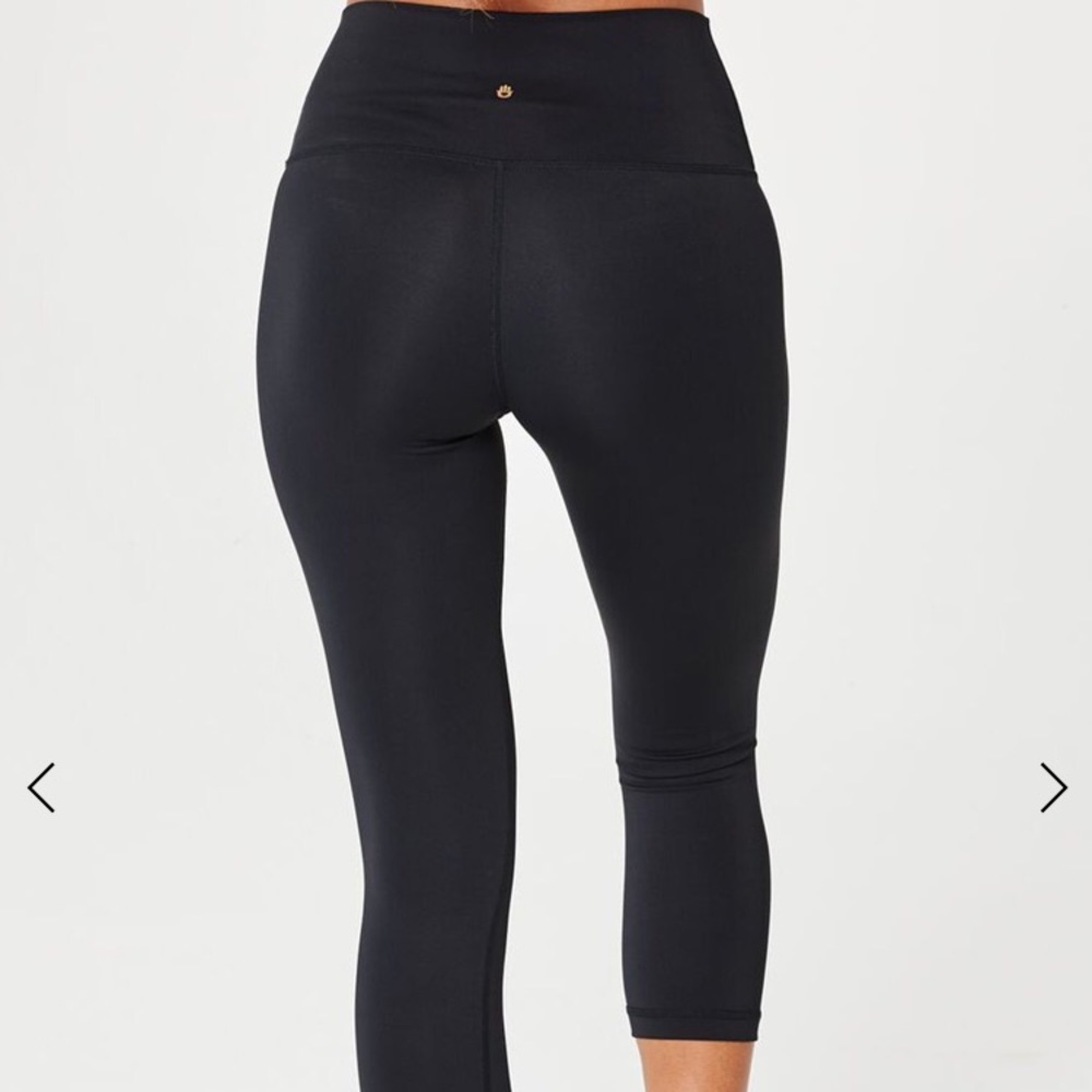 Spiritual gangster crop leggings